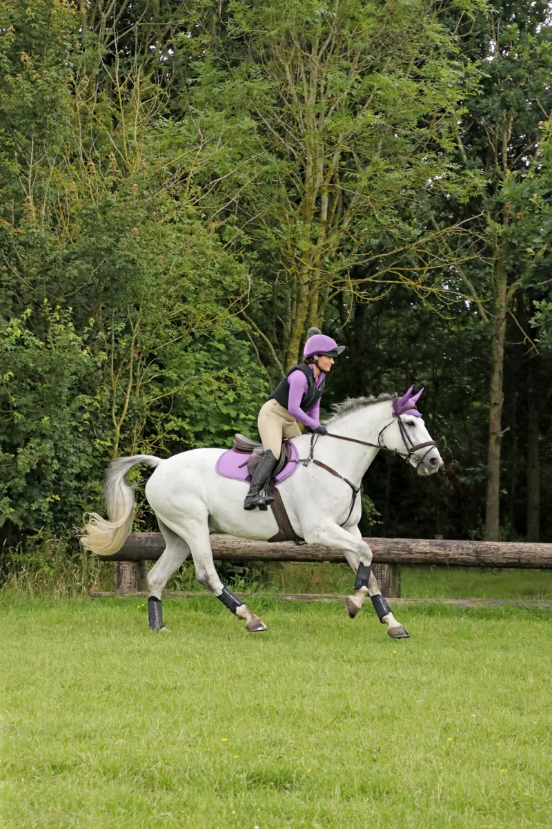 Hy Sport Active Close Contact Saddle Pad - Blooming Lilac-1